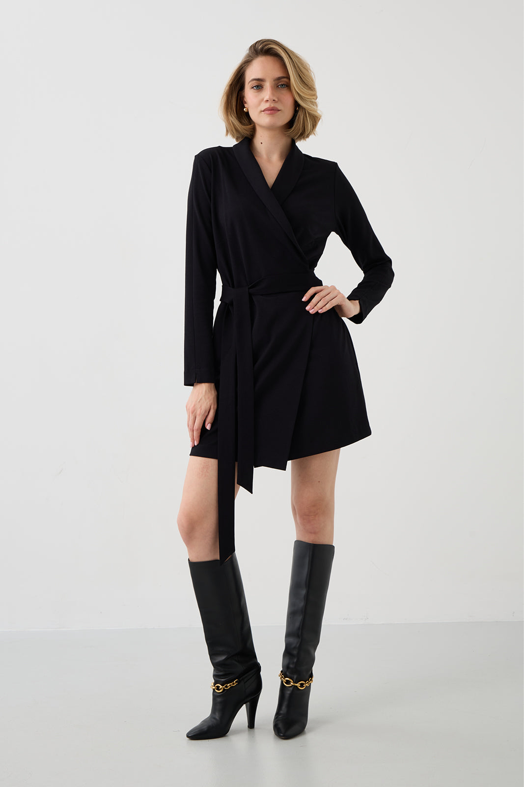 Sukienka BLACK ICON czarna