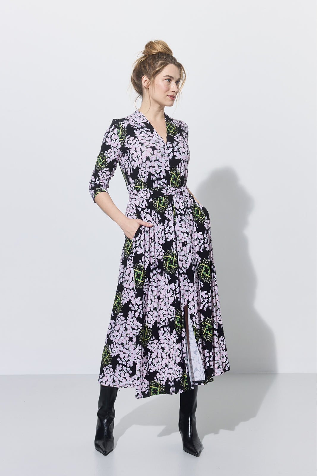 LIBERTY DRESS print lipy i magnolie nocą