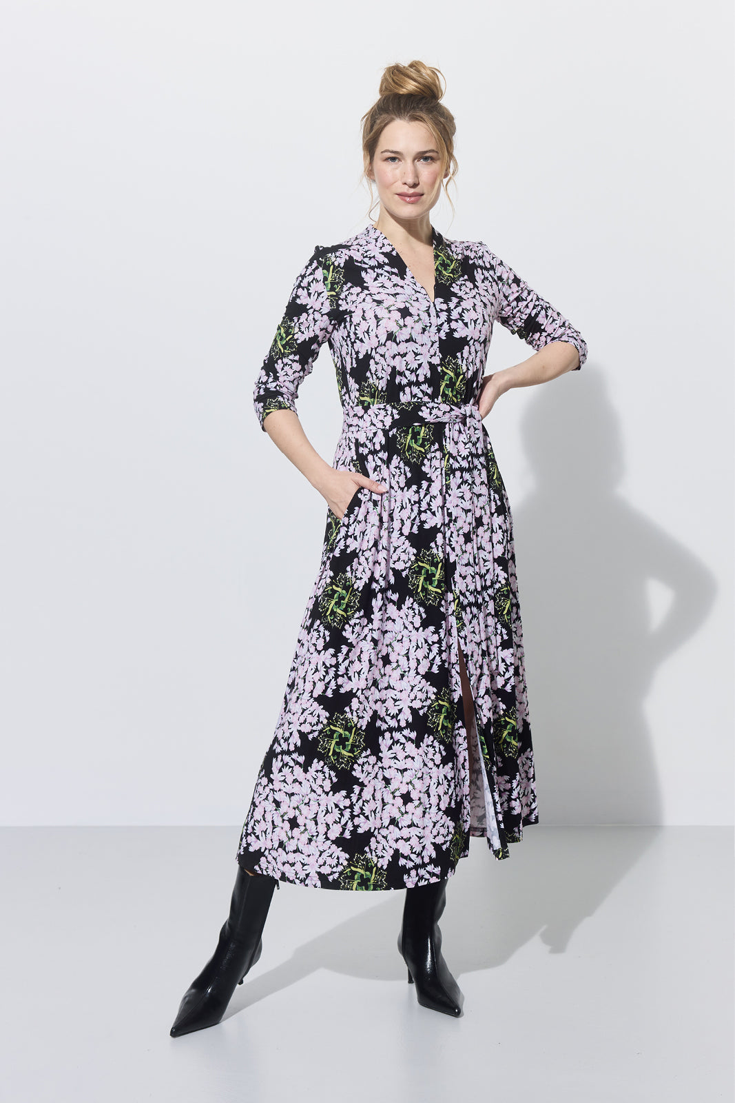 LIBERTY DRESS print lipy i magnolie nocą