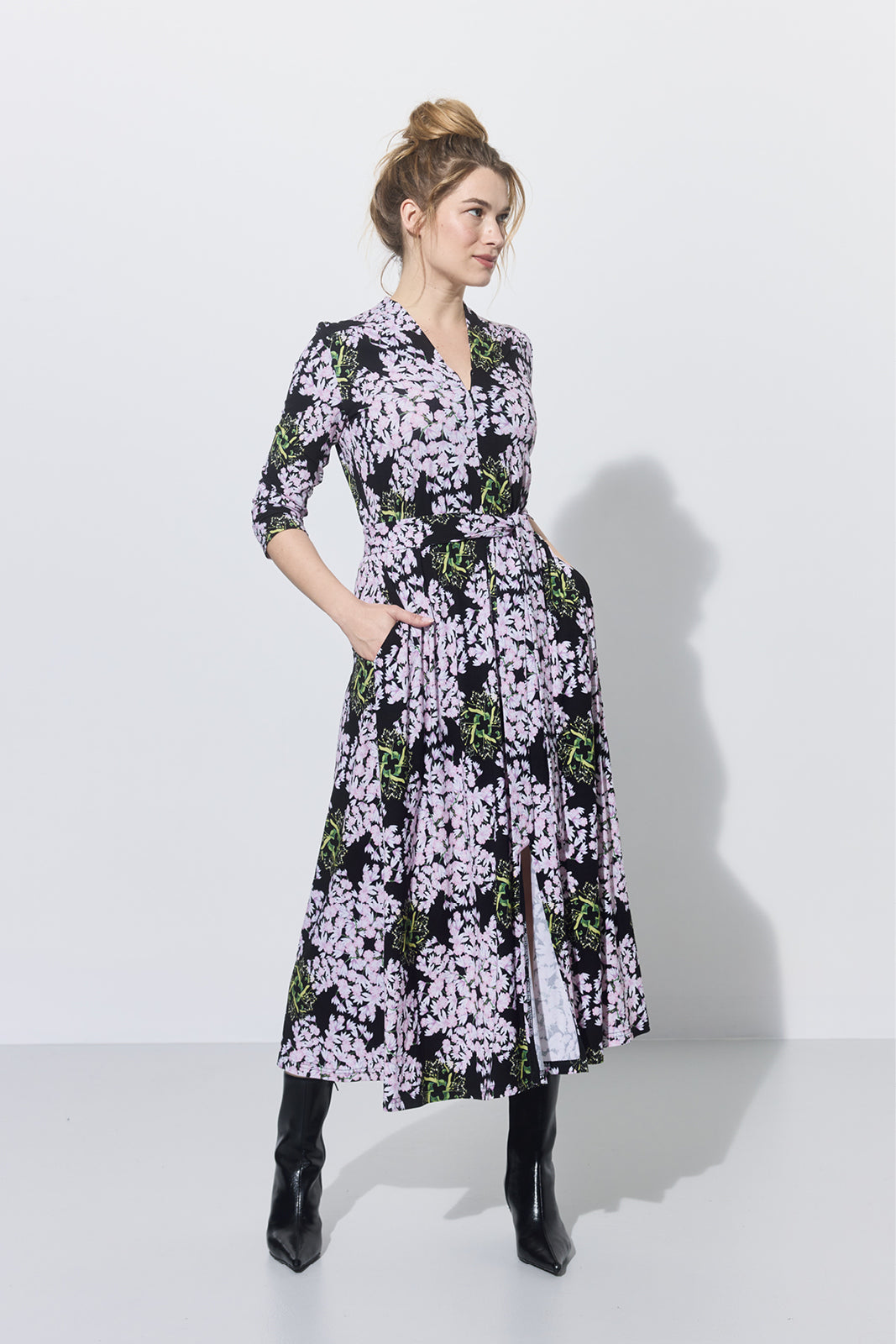 LIBERTY DRESS print lipy i magnolie nocą