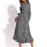 LIKE A LADY print koronkowa robota na czerni