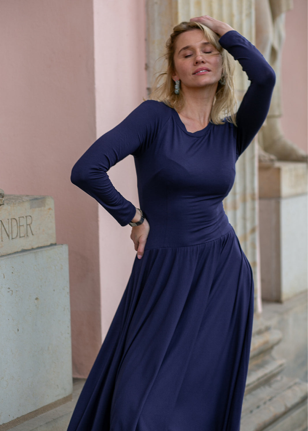 RISK AND THE CITY nocny granat