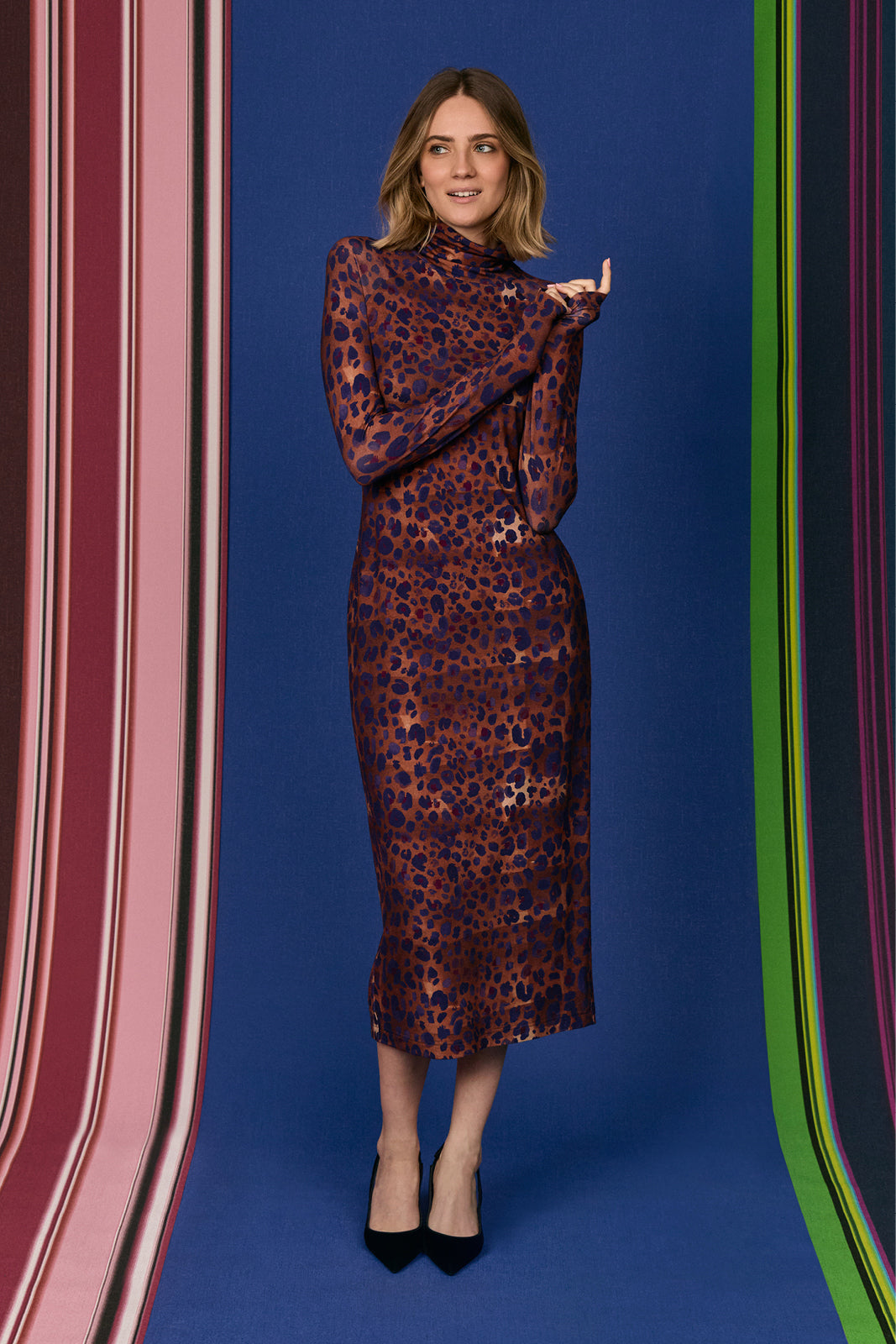 Dress SKINCITY TURTLENECK MAXI burgundy leopard print