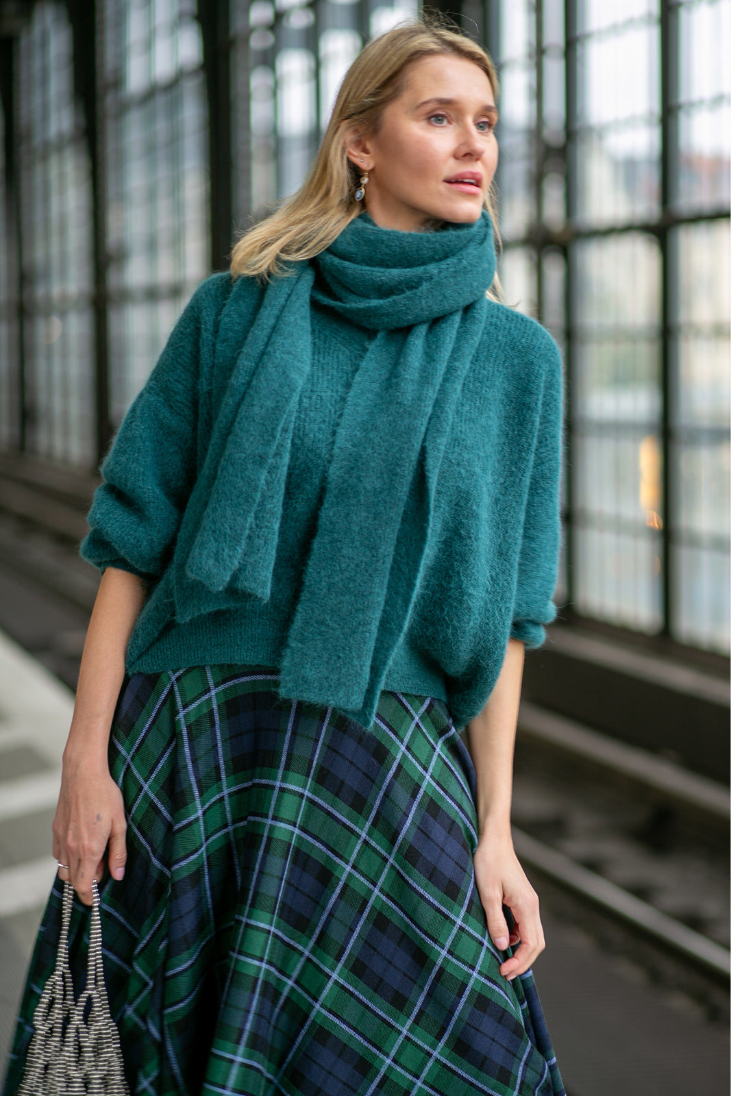 SWETER Z ALPAKI PREMIUM butelkowa zieleń