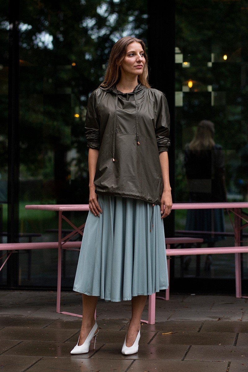 LADY IN RAIN khaki