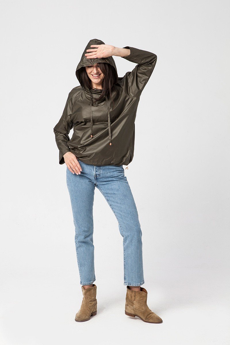 LADY IN RAIN khaki