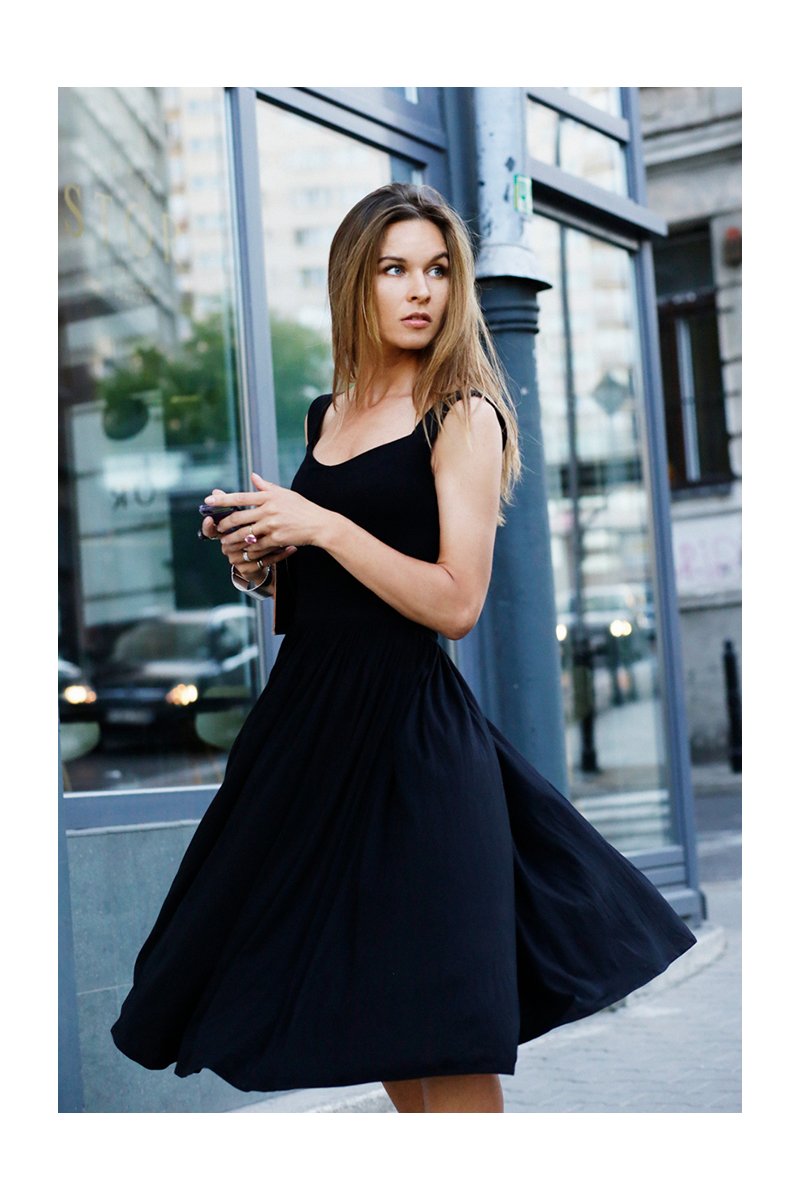 ROMAN HOLIDAYS black