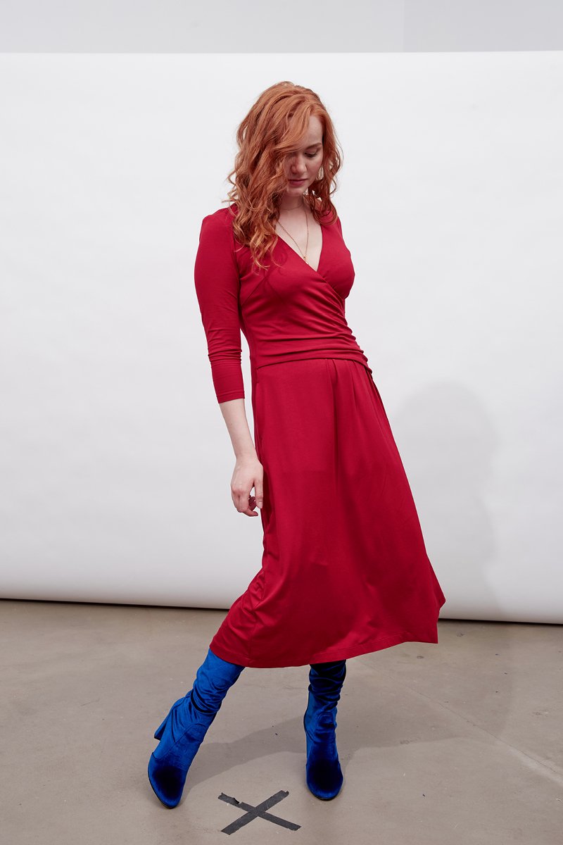 WRAP DRAPED DRESS deep red