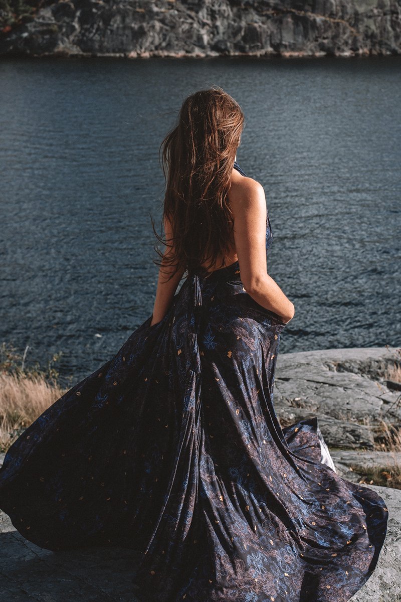INFINITY DRESS MAXI print wish you luck night blue