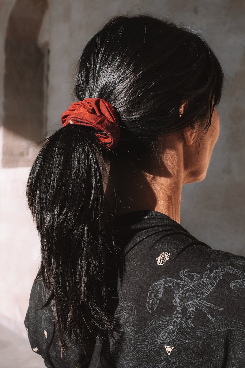 SCRUNCHIE bordo wish you luck print