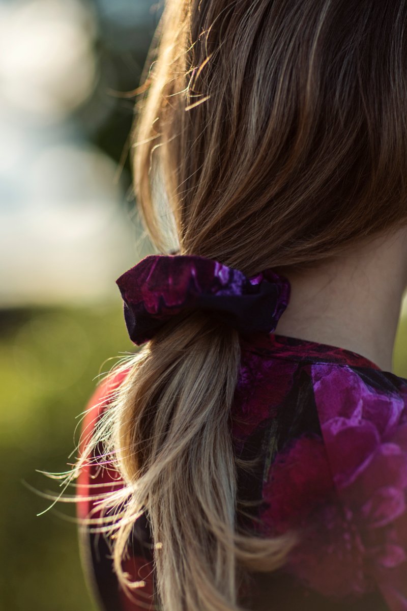 SCRUNCHIE bordo wish you luck print