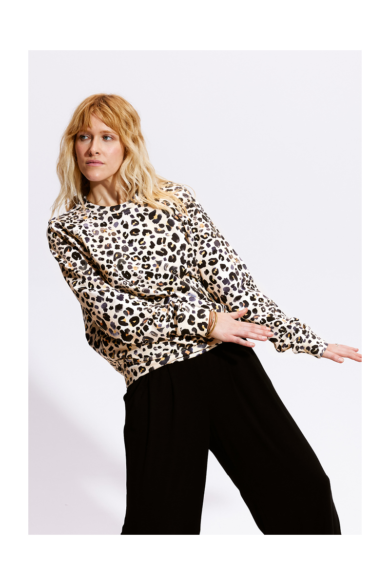 LUCY IN THE SKY print leo