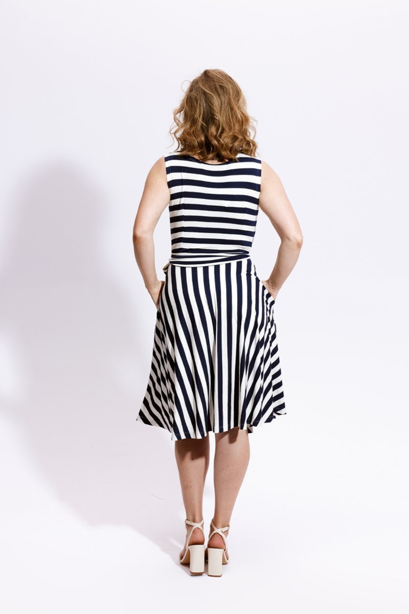 ALWAYS CLASSY navy stripes