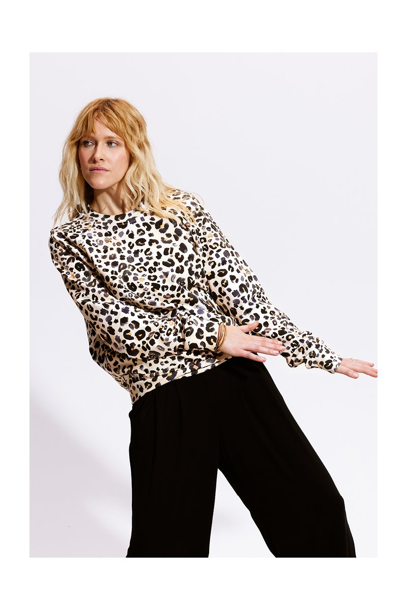 LUCY IN THE SKY print leo