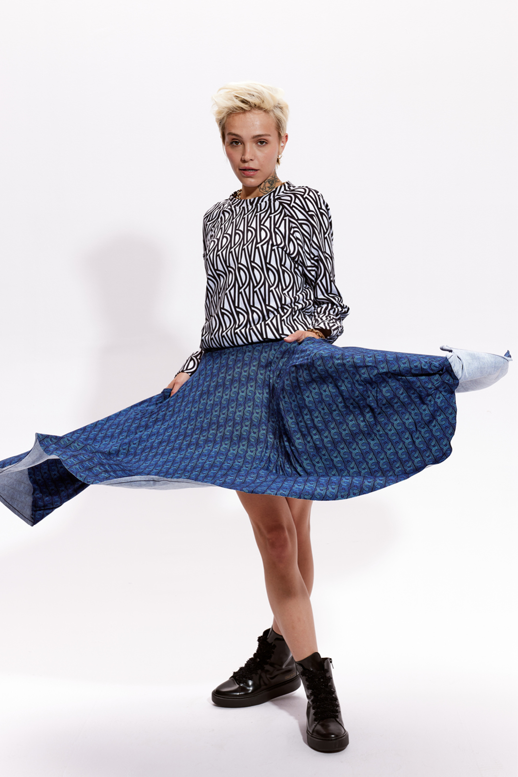 PRIMA BALLERINA R is for RISK blue & navy print