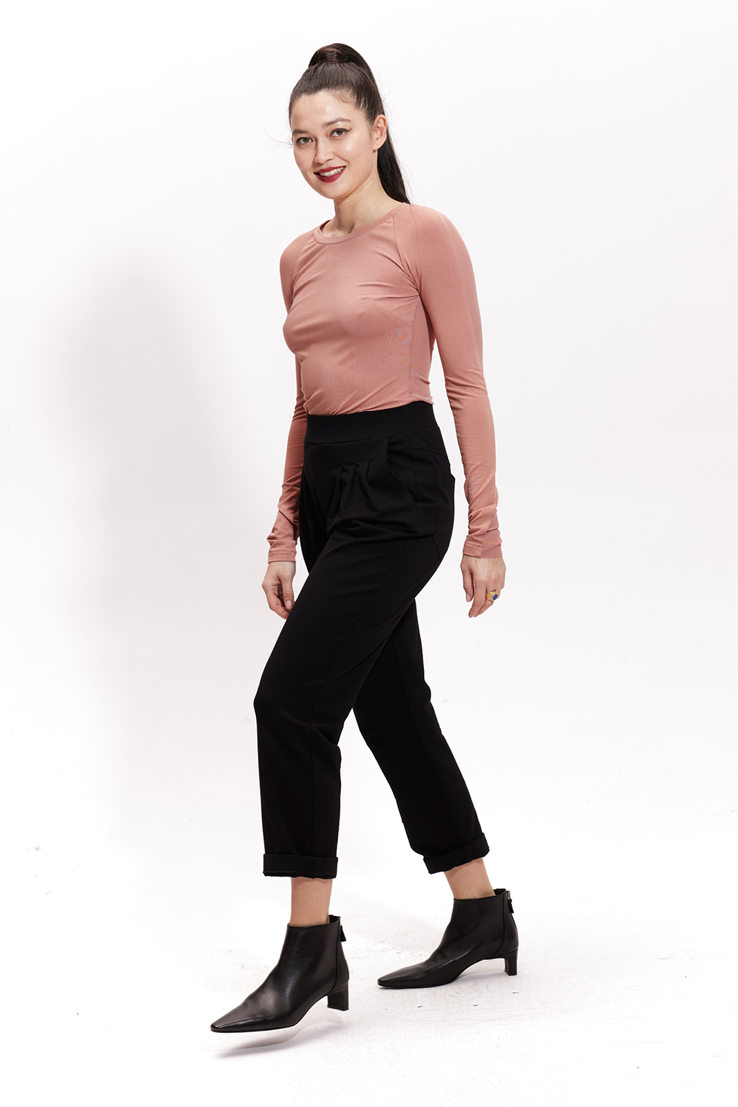 SAWA WITH TULLE lipstick pink