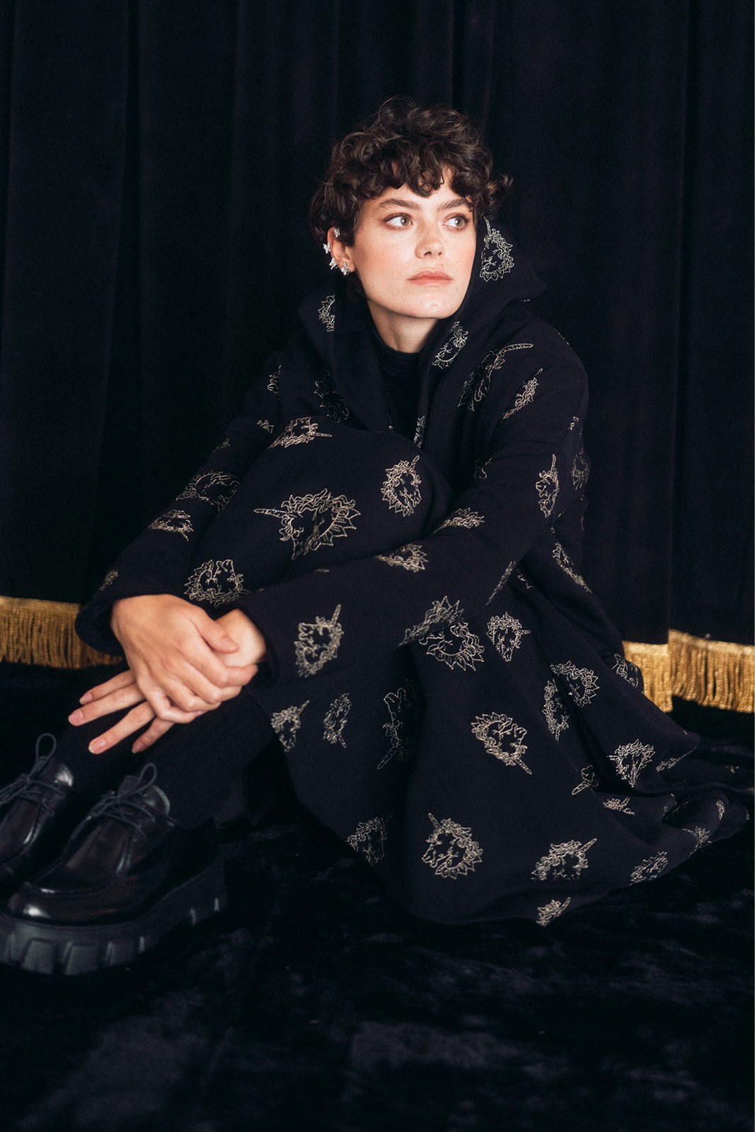 MIŚ YOU Lady with a Unicorn embroidery MIŚ YOU Lady with a Unicorn embroidery