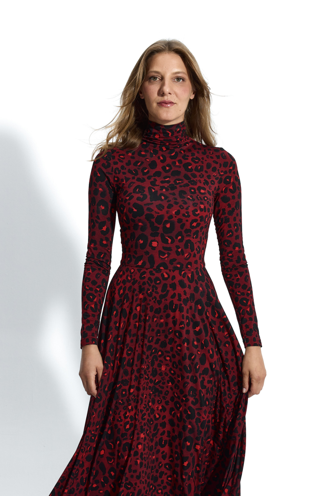 GO(LF) FOR IT leo wild red print