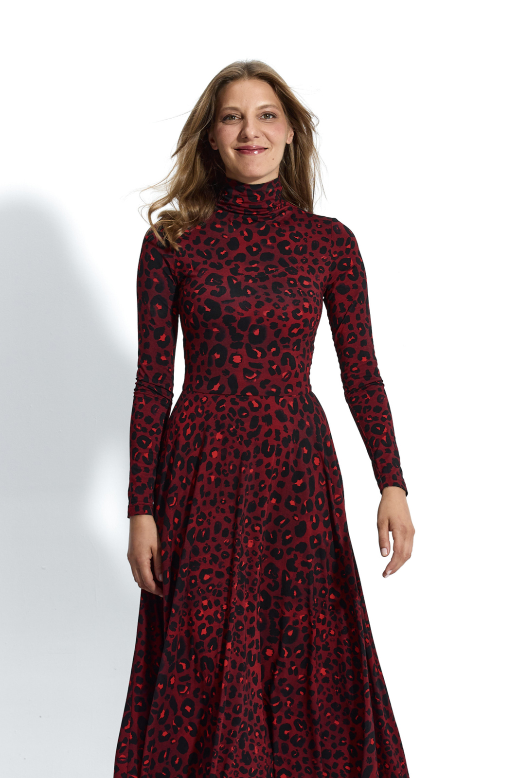 GO(LF) FOR IT leo wild red print