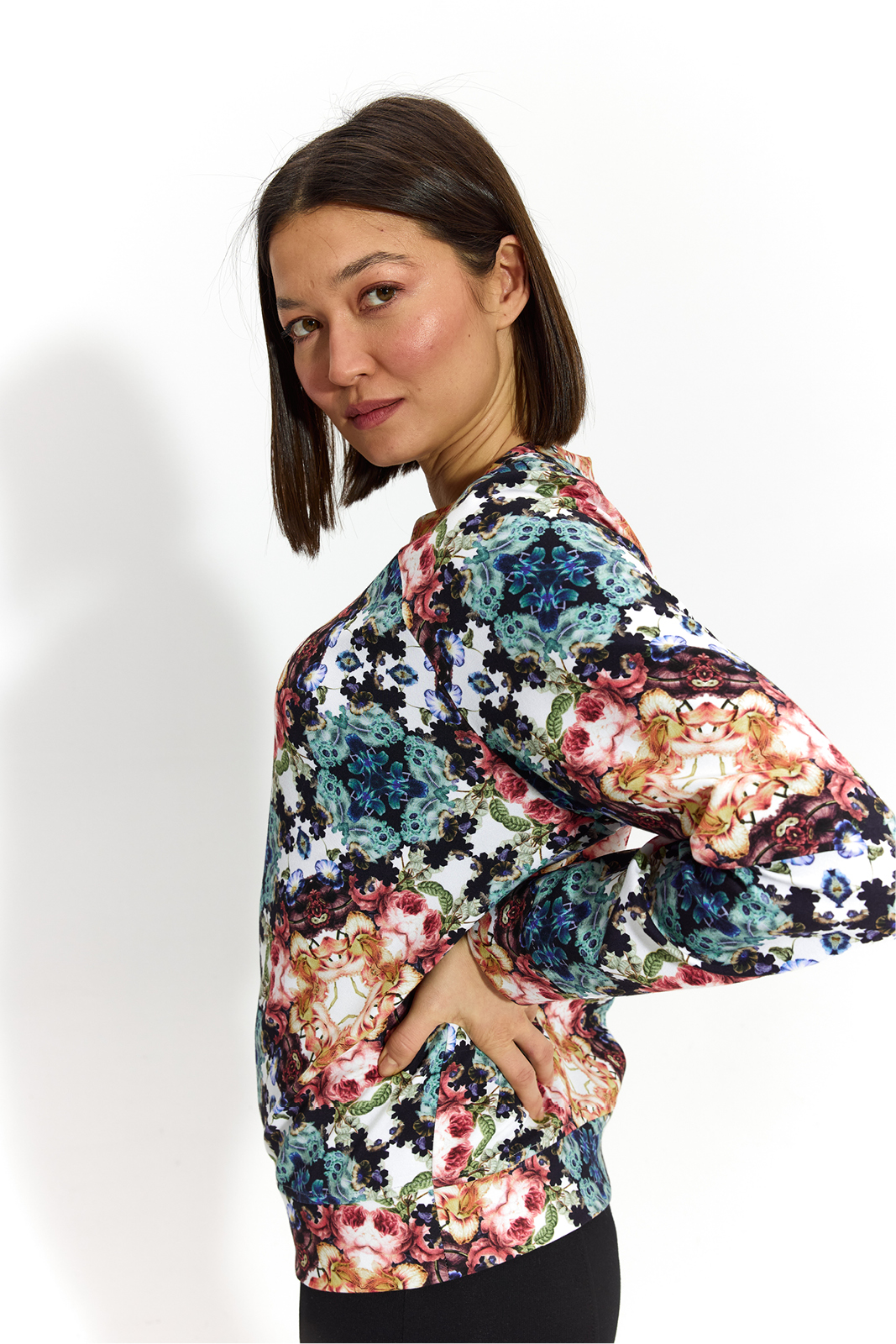 LUCY IN THE SKY kaleidoscope flowers print