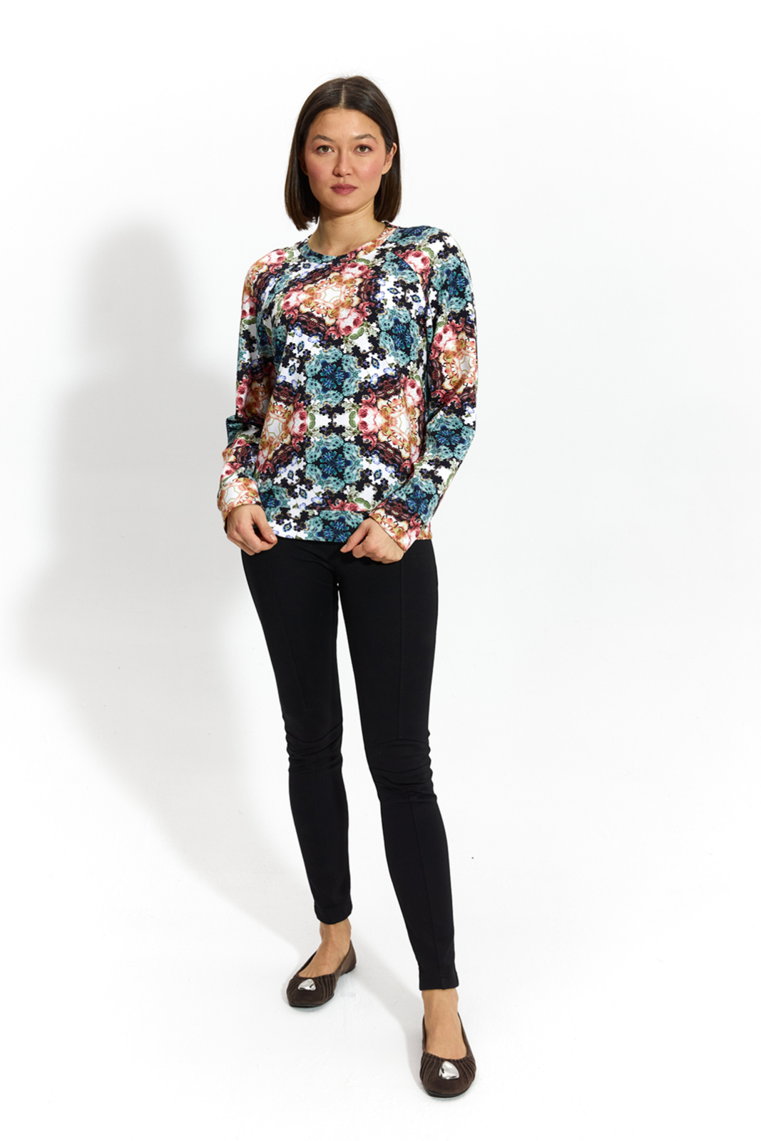LUCY IN THE SKY kaleidoscope flowers print