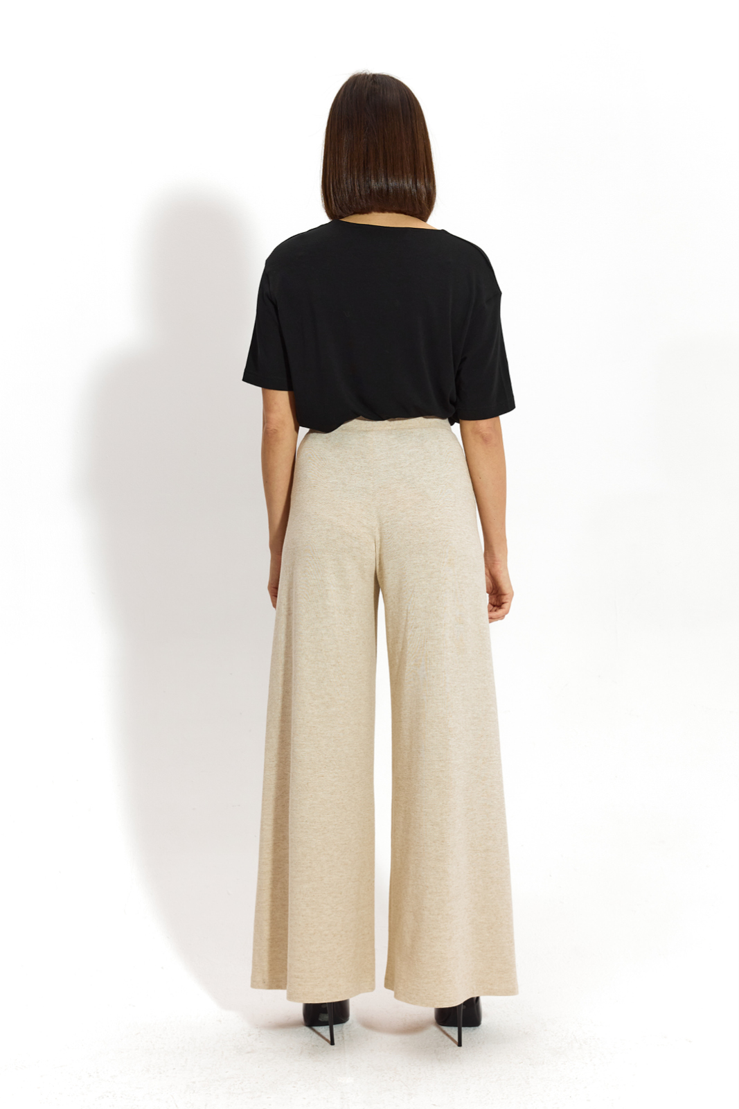 LOUISE luminous beige
