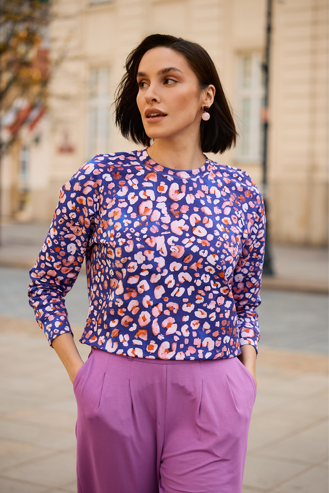 LUCY IN THE SKY leo flower power print
