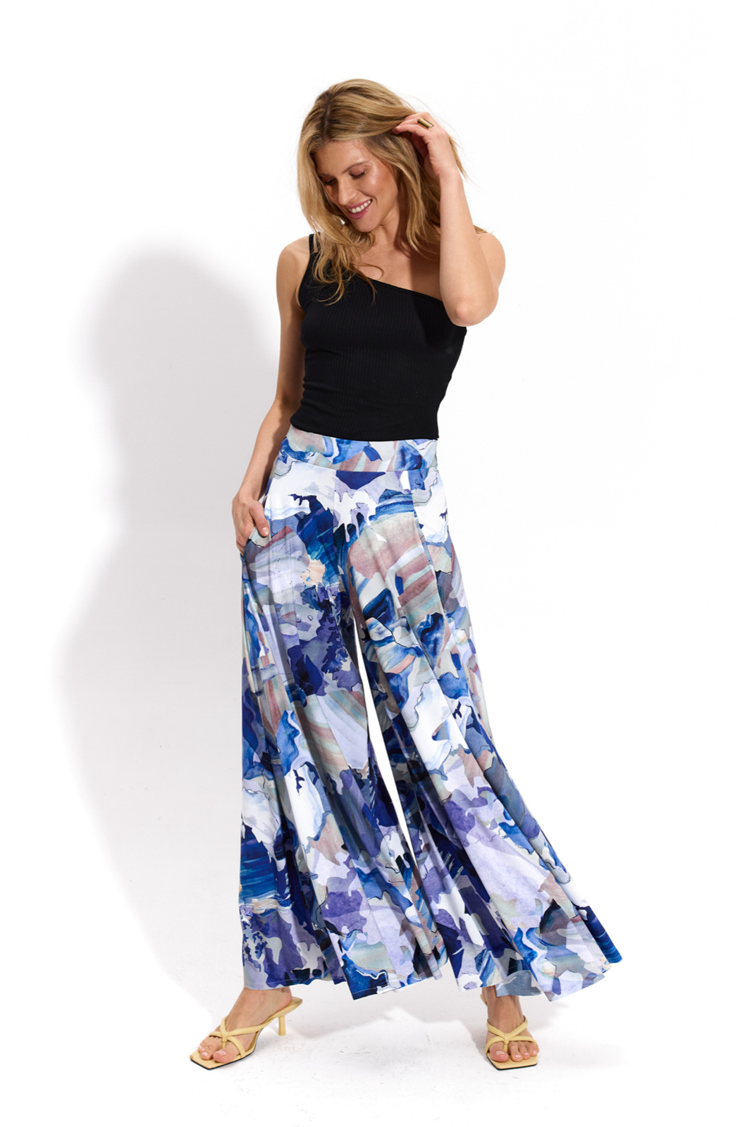 PRIMAVERAS blue Dreamworld print
