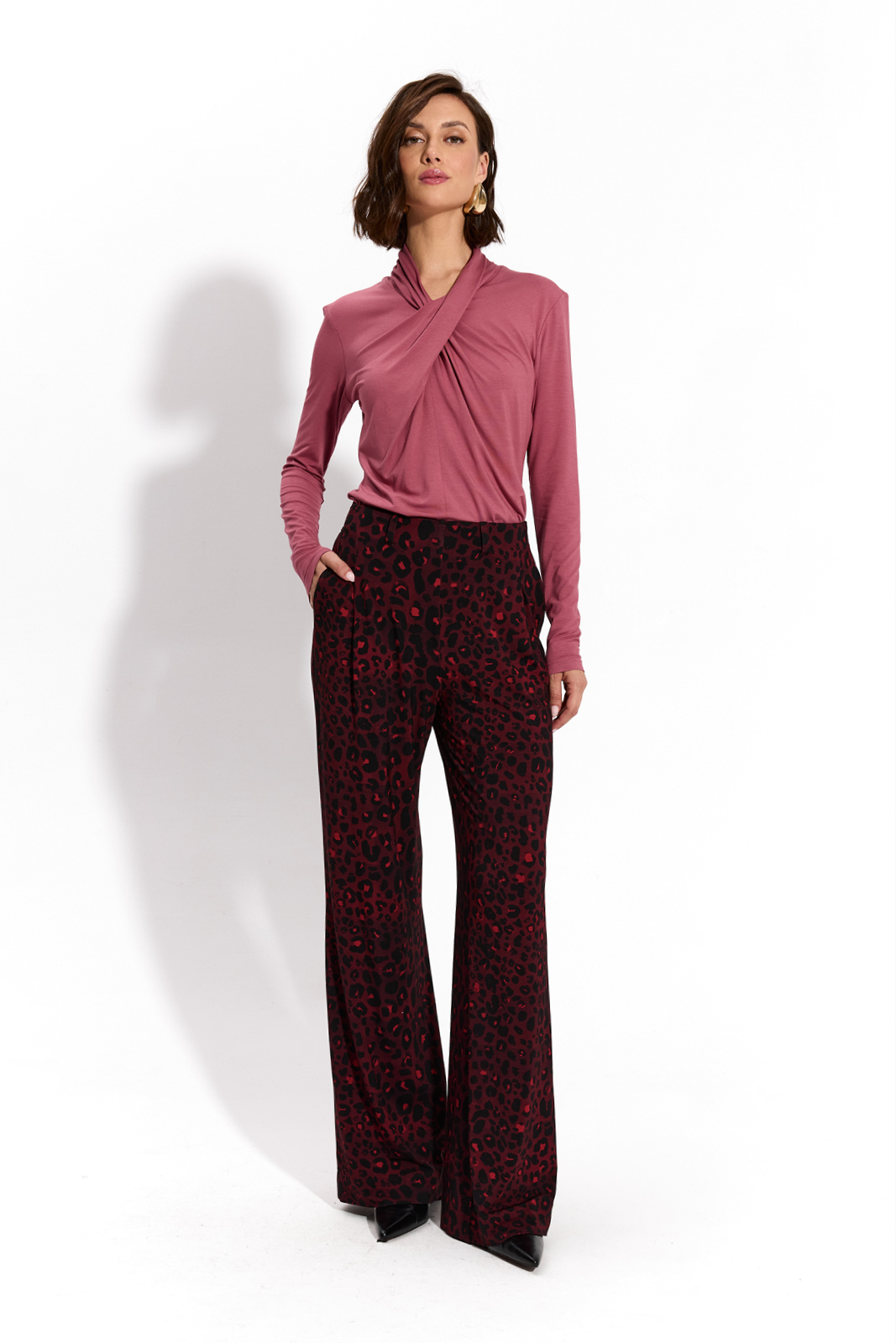 SPRYCIARY print leo red wine