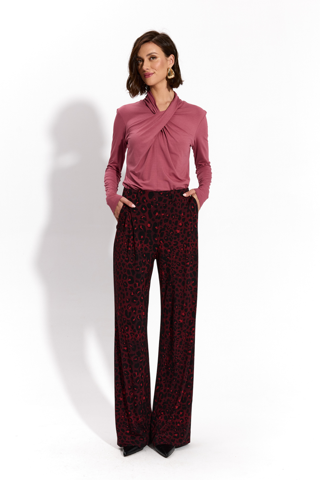 SPRYCIARY print leo red wine