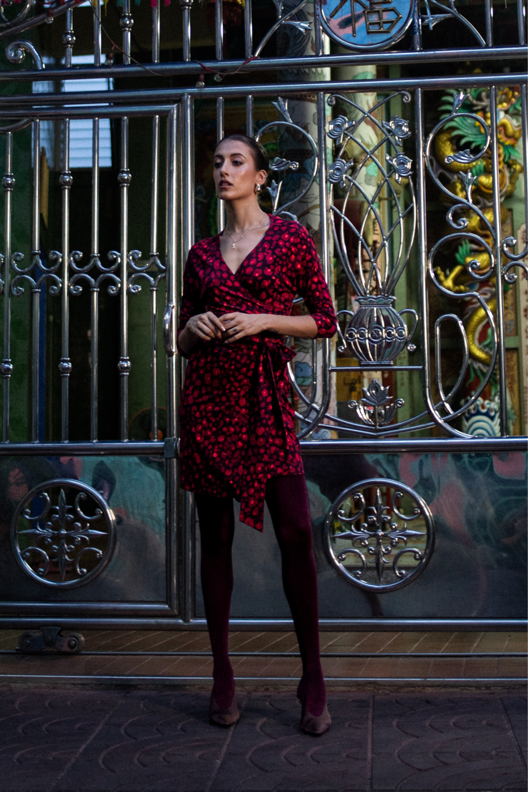 GODDESS ABOVE THE KNEE red panther print GODDESS ABOVE THE KNEE red panther print