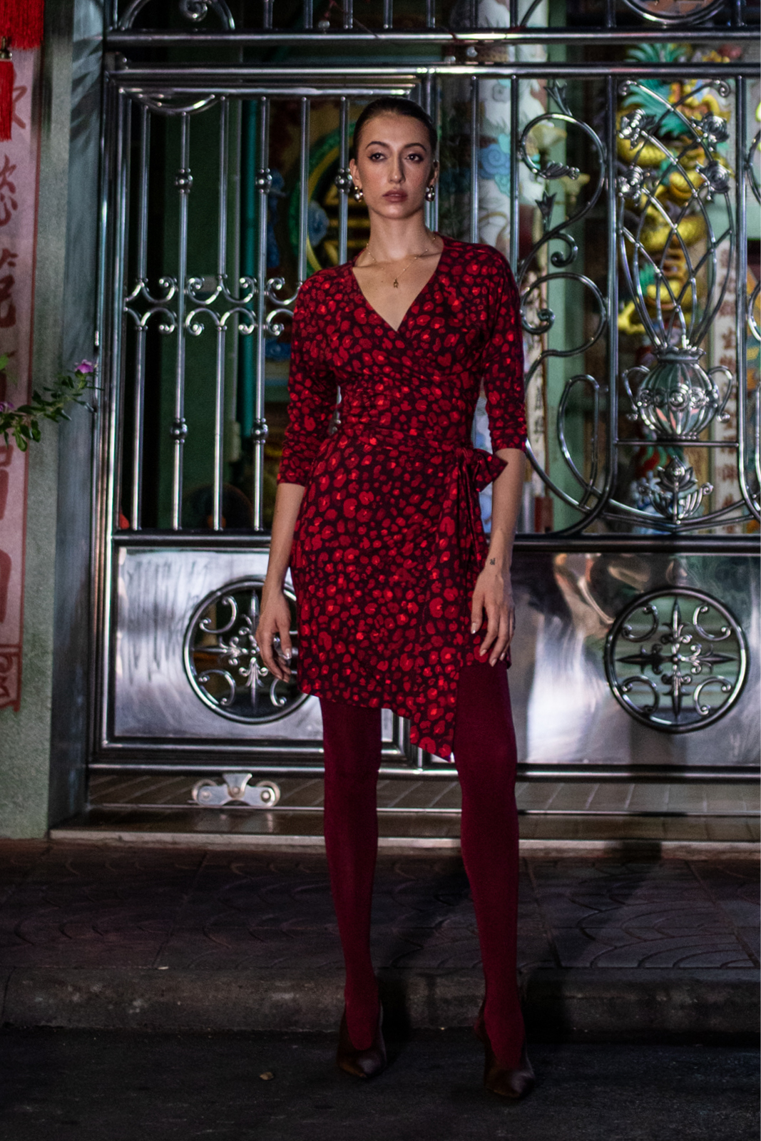 GODDESS ABOVE THE KNEE red panther print GODDESS ABOVE THE KNEE red panther print