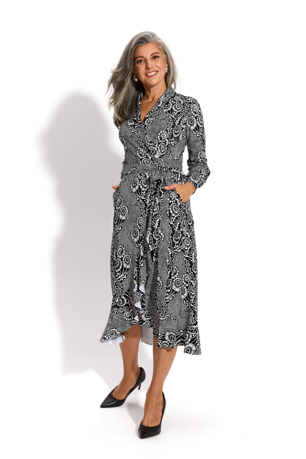 LIKE A LADY print koronkowa robota na czerni LIKE A LADY print koronkowa robota na czerni