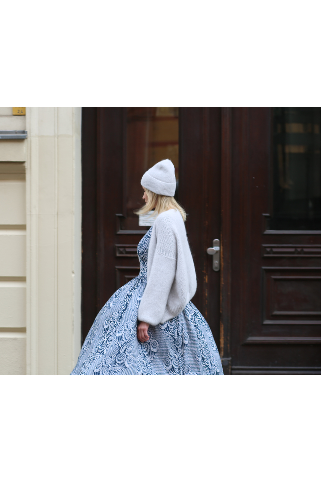 WRAP DRESS lacework on blue print WRAP DRESS lacework on blue print