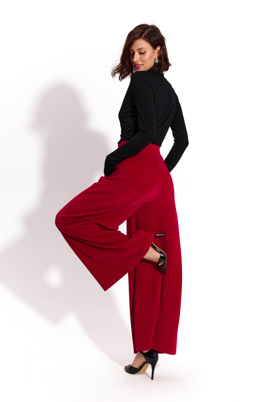 LOUISE szkarłatny welur LOUISE szkarłatny welur