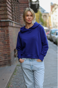 {b}MARZENA 182 cm
szefowa produkcji
bluza S