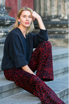 {b}MARZENA 182 cm
szefowa produkcji
spodnie XS