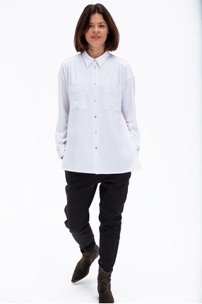 {b}ANGELIKA 170 cm
actress
shirt XS
pants XS