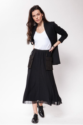 {b}KASIA 173 cm
model
skirt XS
suit jacket XS
top XS