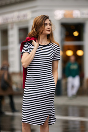 T-SHIRT DRESS black stripes