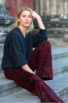 SPRYCIARY print leo red wine
